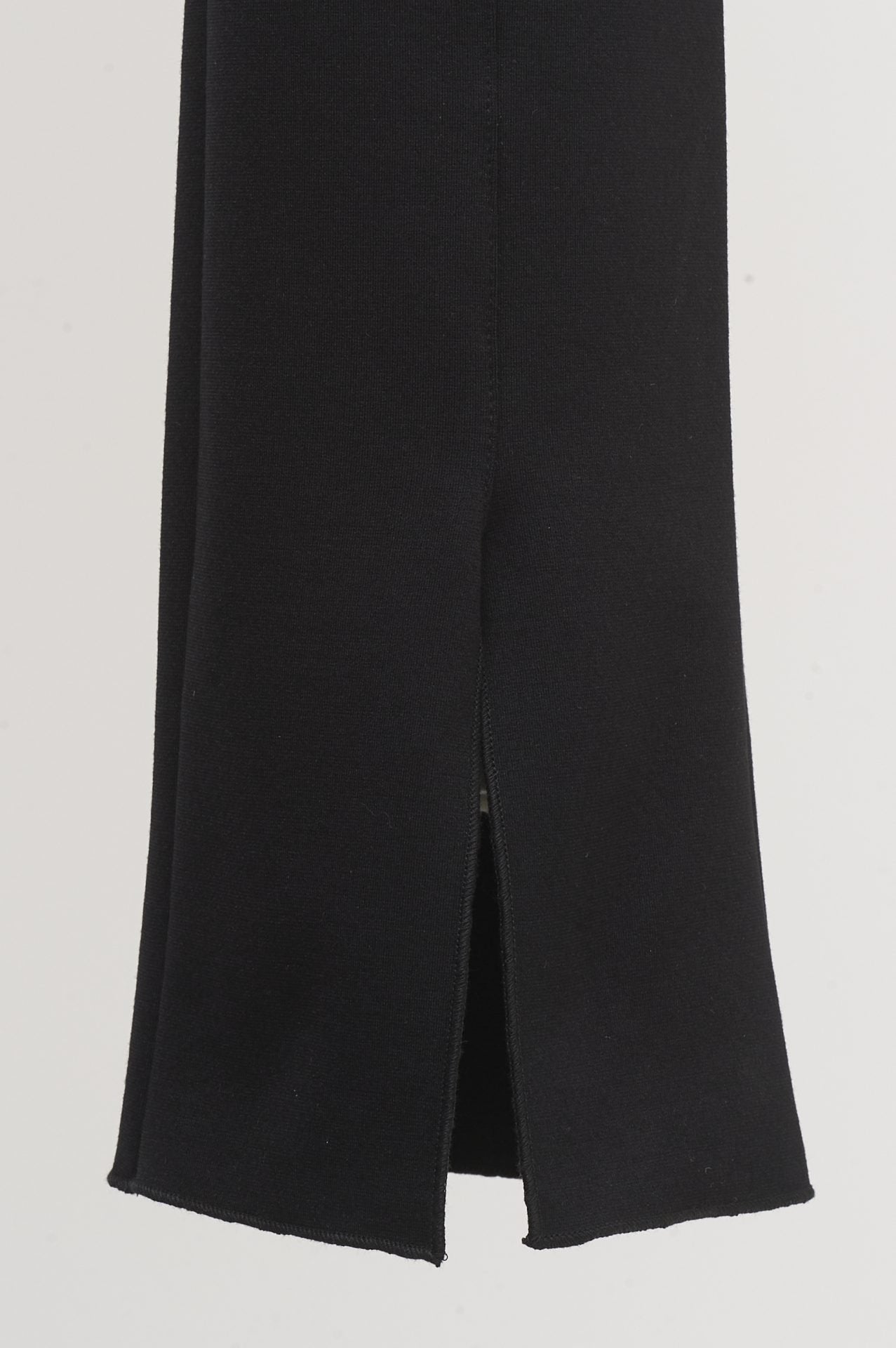 Panta Ny con spacchi frontali in punto Milano nero