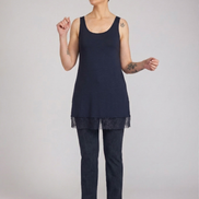 Top Lisa blu con pizzo