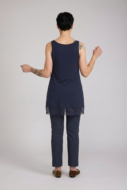 Top Lisa blu con pizzo