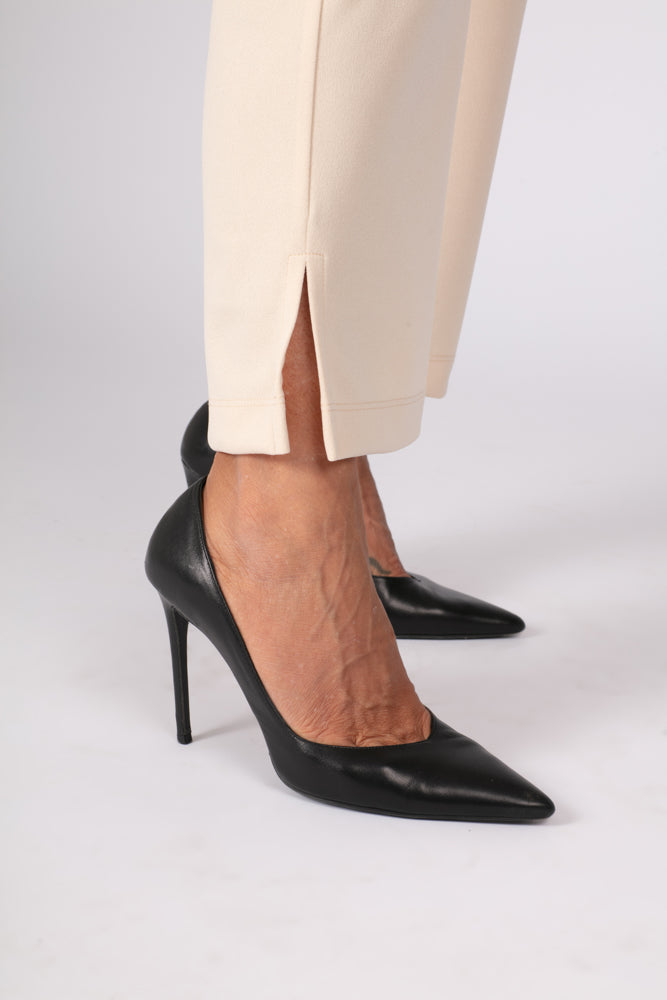 Lilly Trousers in Sand