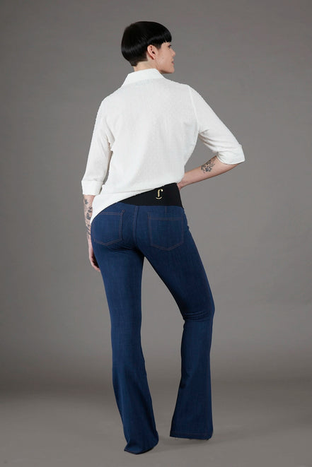 Jeans flare in punto Milano leggero stretch blu delavè