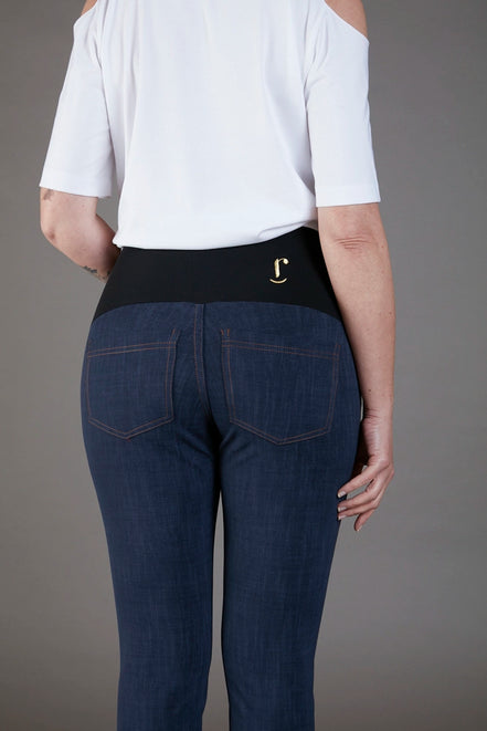 Jeans sigaretta cotone blu delavè con baschina