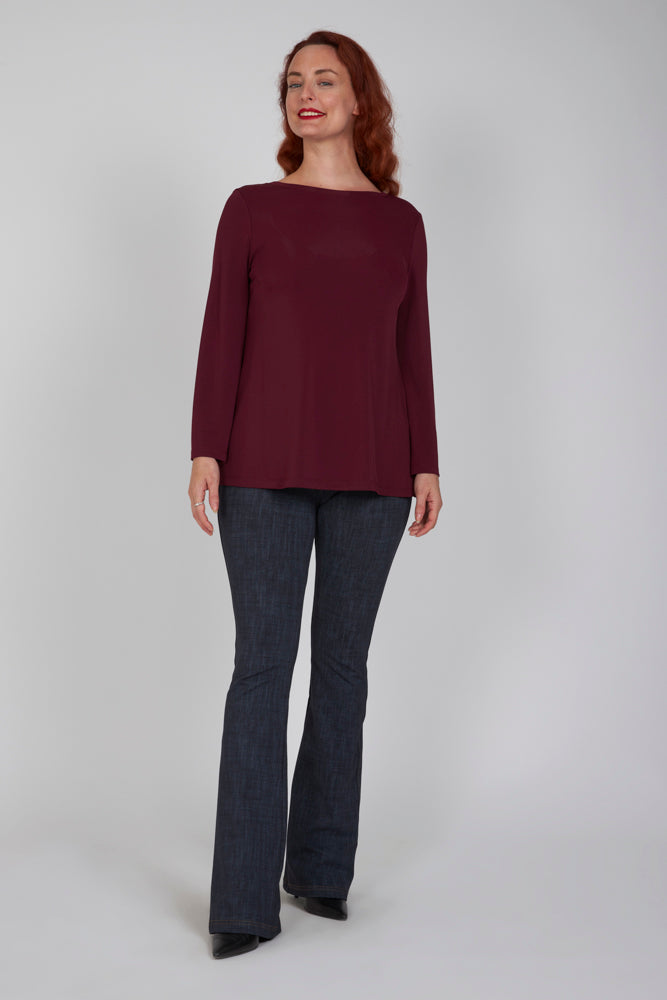 Jeans flare donna blu delavé con baschina in punto Milano stretch