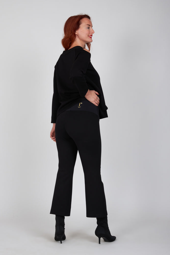 Maglia Sara felpa spalle scoperte scuba nera