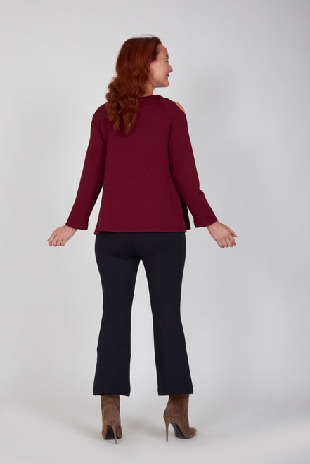 Maglia Sara felpa spalle scoperte scuba vino