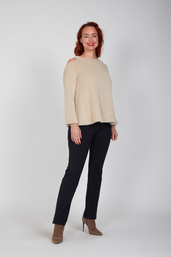 Maglia Sara felpa spalle scoperte pelouche cipria
