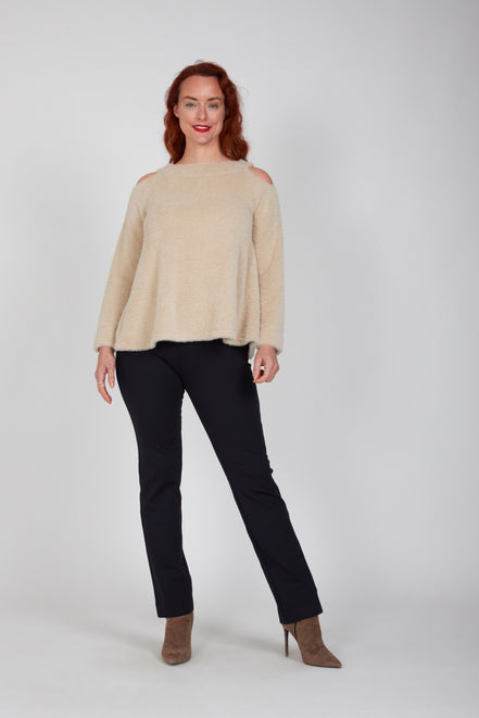 Maglia Sara felpa spalle scoperte pelouche cipria
