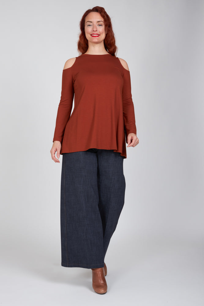 Maglia donna color cannella manica lunga con scollo all’americana Ischia