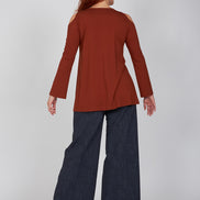 Maglia donna color cannella manica lunga con scollo all’americana Ischia