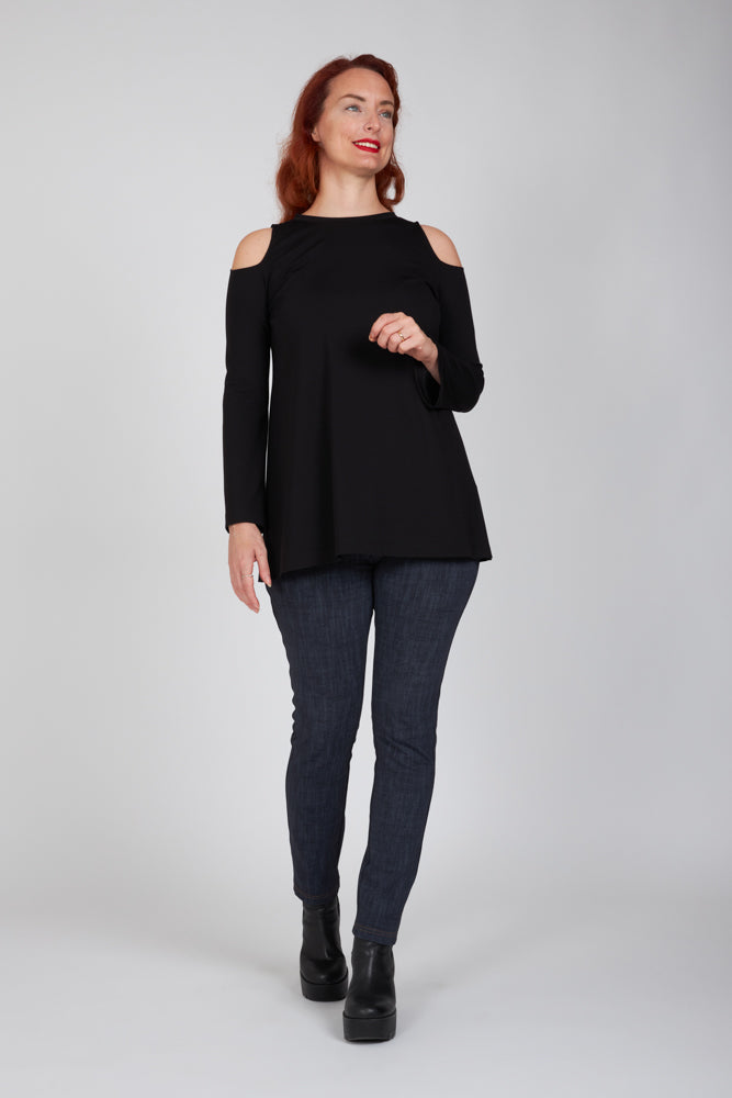 Maglia donna nera manica lunga con scollo all’americana Ischia