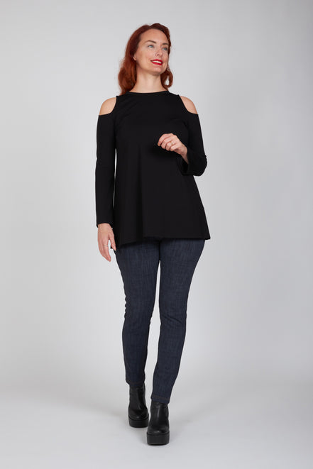 Maglia donna nera manica lunga con scollo all’americana Ischia