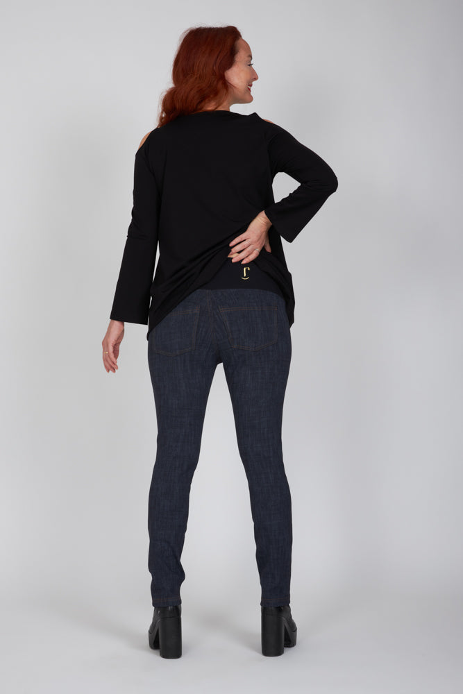 Jeans sigaretta punto milano blu delavè con baschina