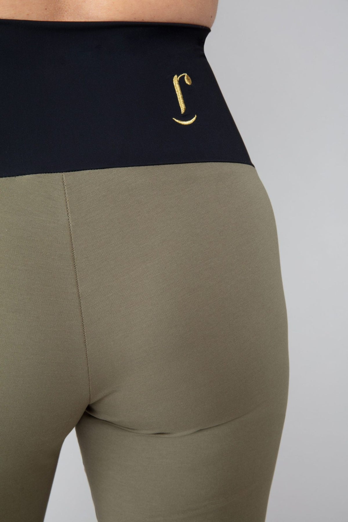 BB Trousers in Army Green with Baschina Waistband
