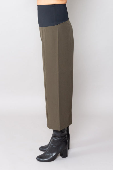 Capri Trousers in Army Green with Baschina Waistband