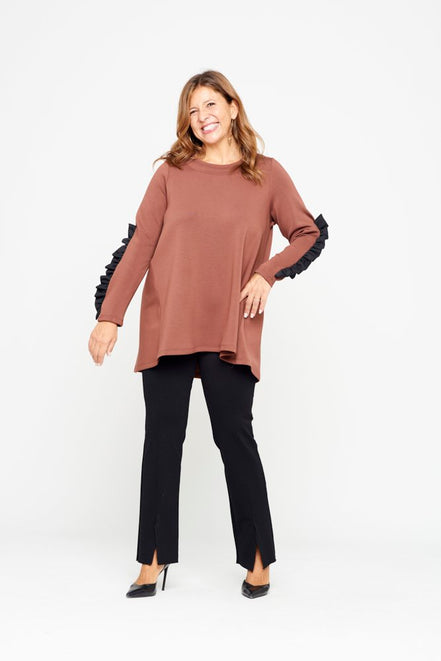 Seoul Top in Cocoa and Black