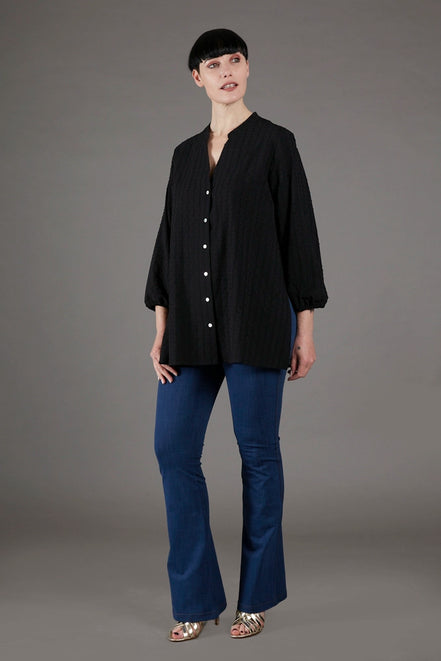 Camicia Vulcano nera in plumetis