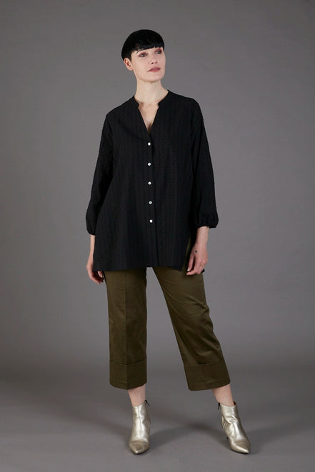 Camicia Vulcano nera in plumetis