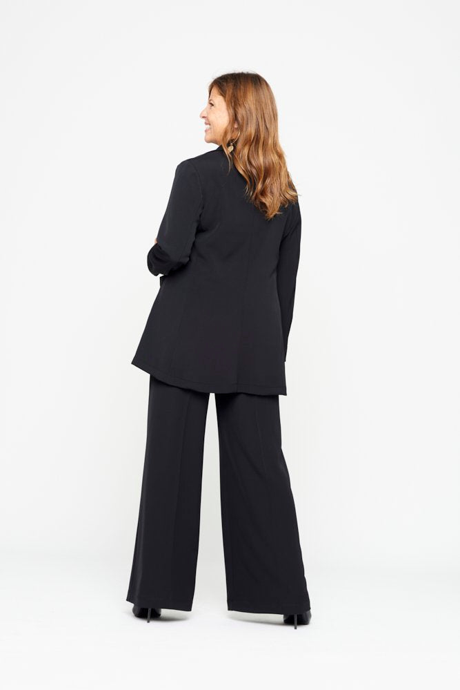 Berlin Jacket in Black Cady