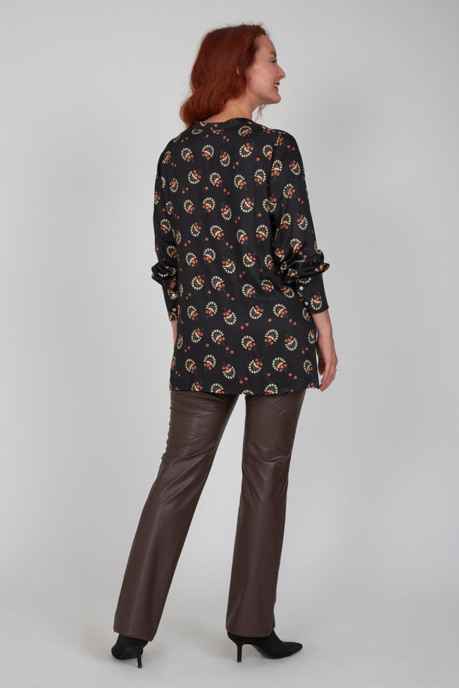 Camicia donna NY over stampa nera in satin di viscosa
