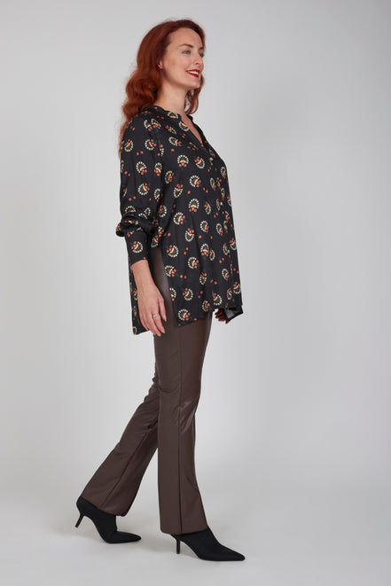 Camicia donna NY over stampa nera in satin di viscosa