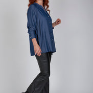 Camicia donna NY over in satin effetto jeans con scollo a V