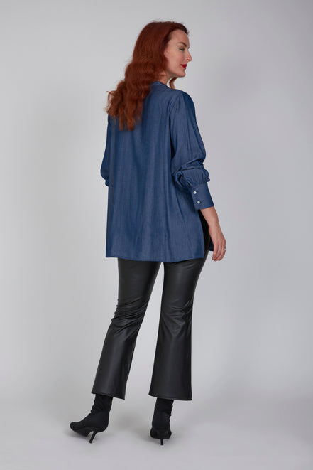 Camicia donna NY over in satin effetto jeans con scollo a V