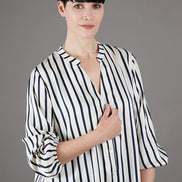 Camicia donna Vulcano a righe panna e blu in viscosa