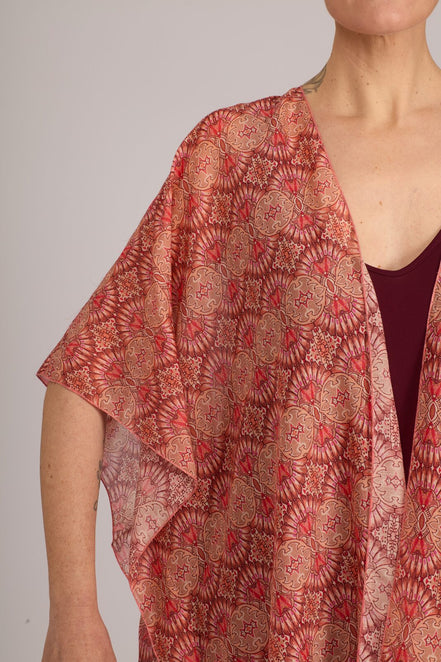 Look Kimono fantasia rosa e arancio