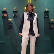 Look fiocco tailleur bianco