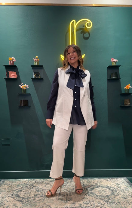 Look fiocco tailleur bianco