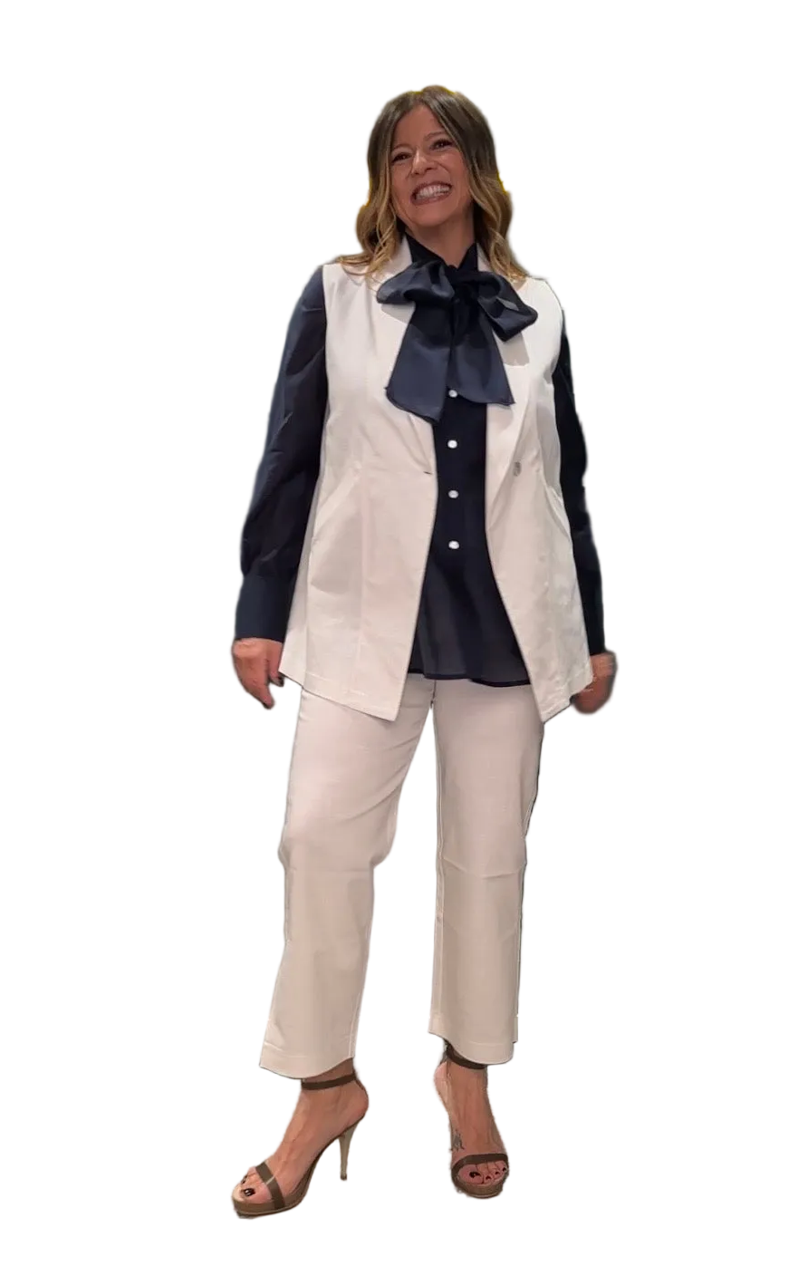 Look fiocco tailleur bianco