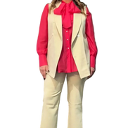 Look sabbia e fucsia