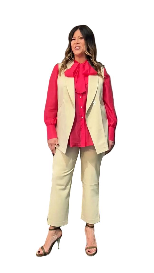 Look sabbia e fucsia