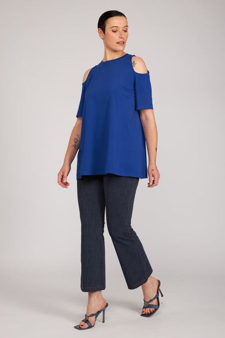 Look completo maglia bluette e jeans zampetta