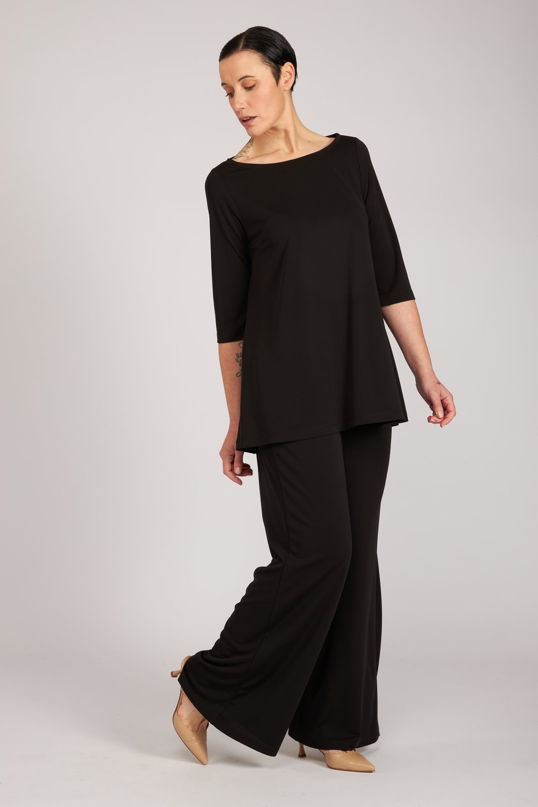 Maglia Thea fluida nera