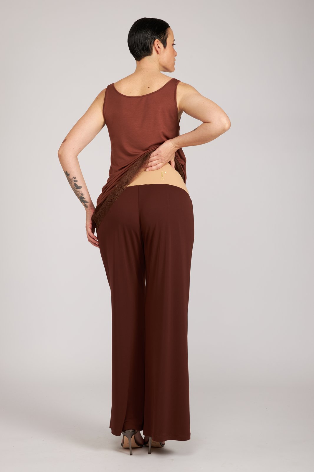 Top Lisa cioccolato con pizzo